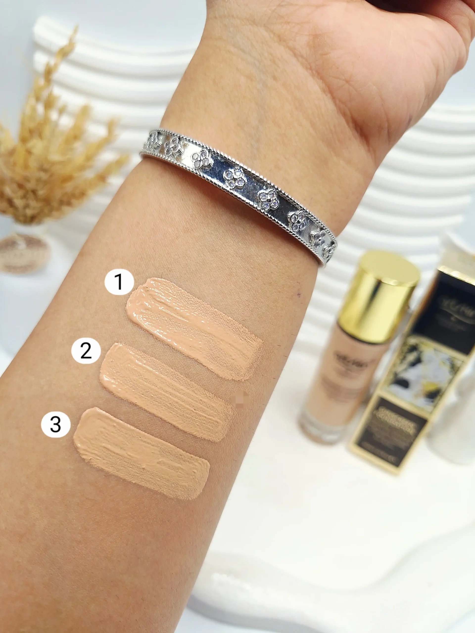 20260223113234889-thumbnail کرم پودر آرت اسکین با درخشندگی و پوشش بی عیب و نقص - تصویر 1