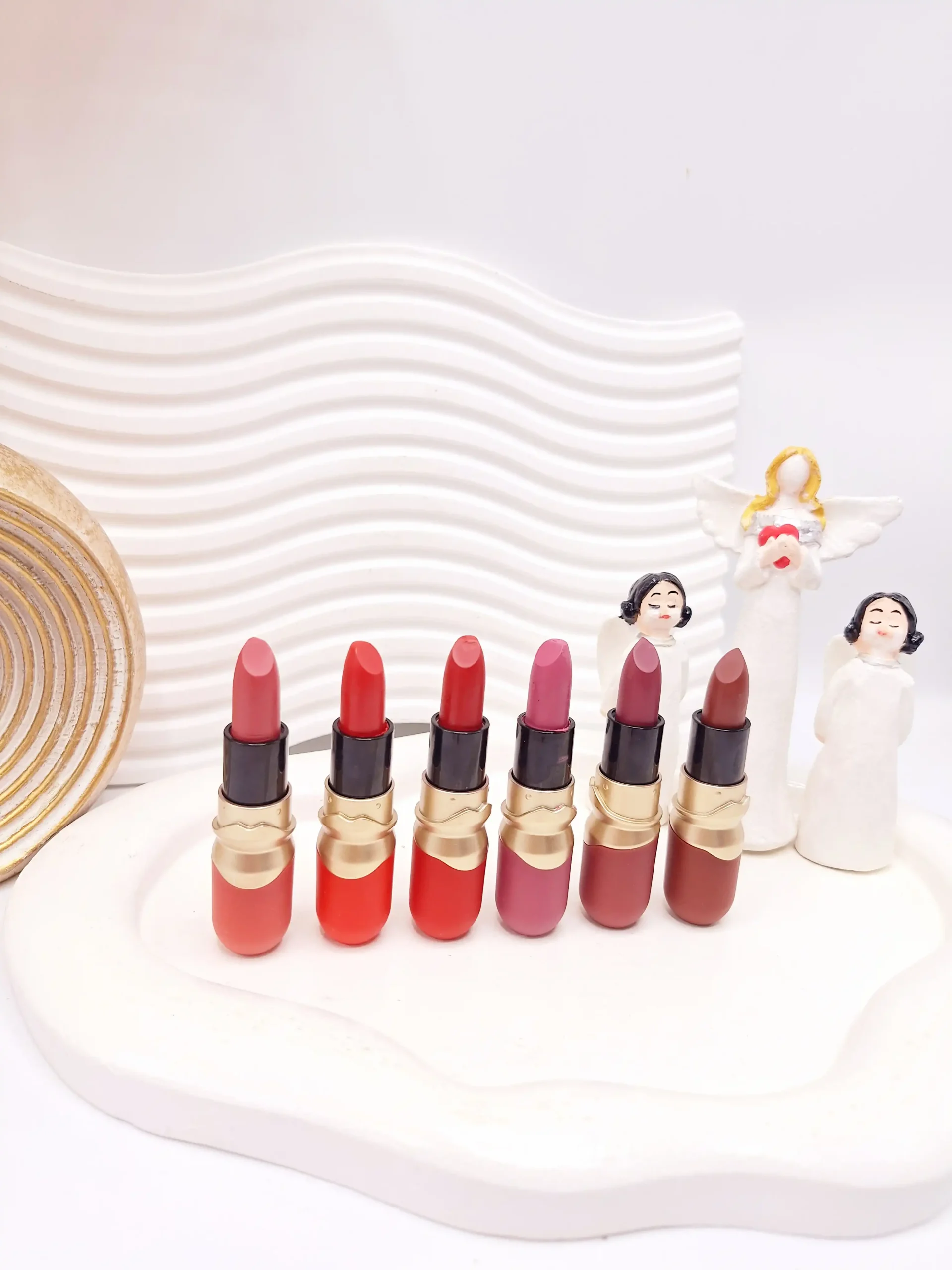 20250731063627043-thumbnail پک 6 تایی رژ لب جامد پوکه ای طرح لب برند LOVÉ RAIN کد NO:LR-LS2015 - تصویر 1