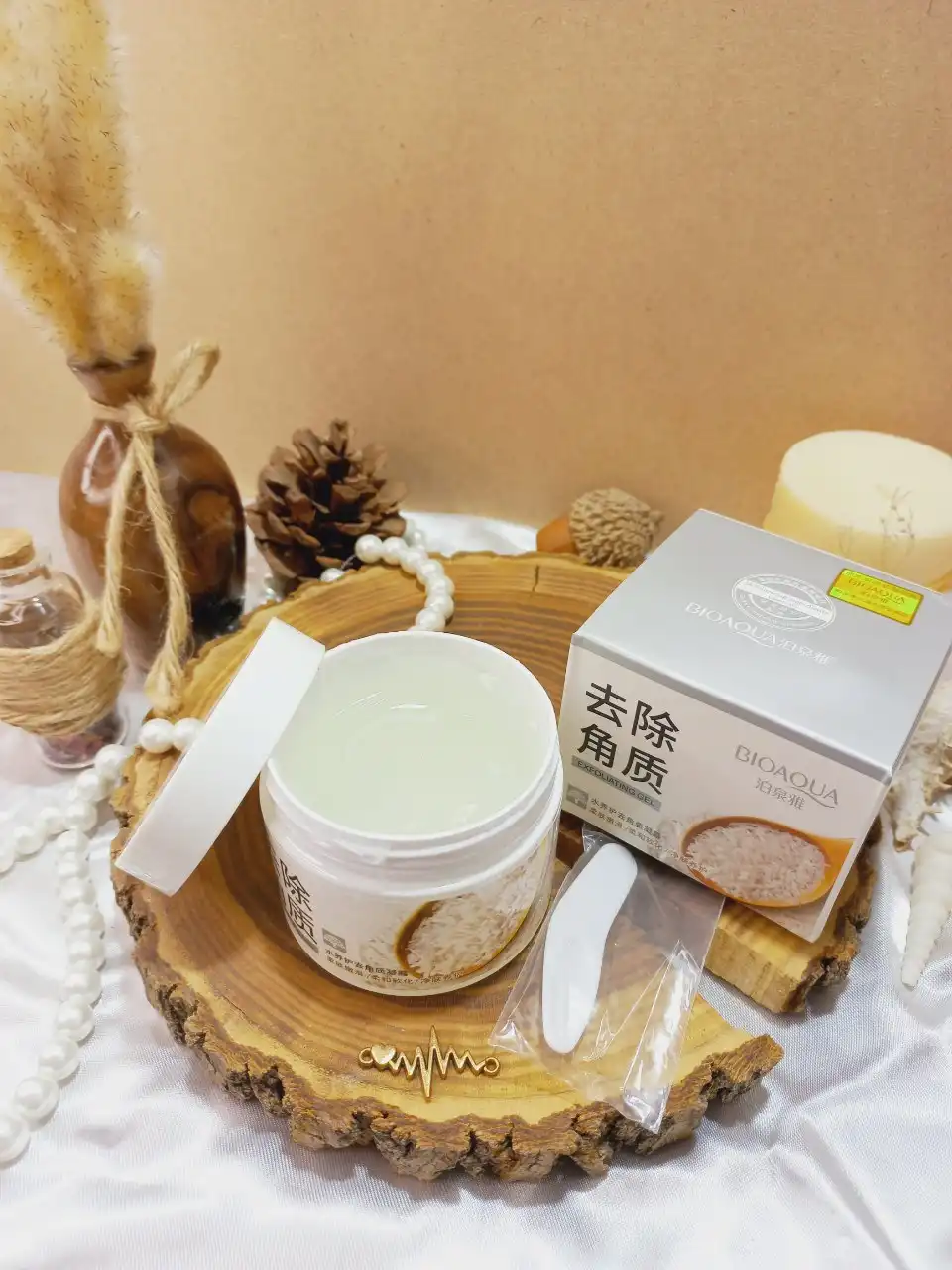 20250731040224219-thumbnail اسکراب برنج لایه بردار قوی و روشن کننده بیوآکوا BIOAQUA کد BQY7519 - تصویر 1