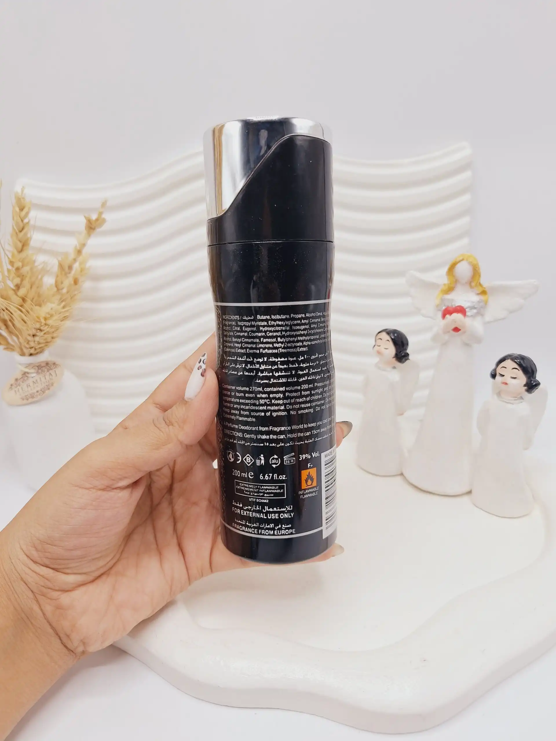 20251102023518579-thumbnail اسپری خوشبو کننده بدن MOGIE NAIPE حجم 200 میل - تصویر 1