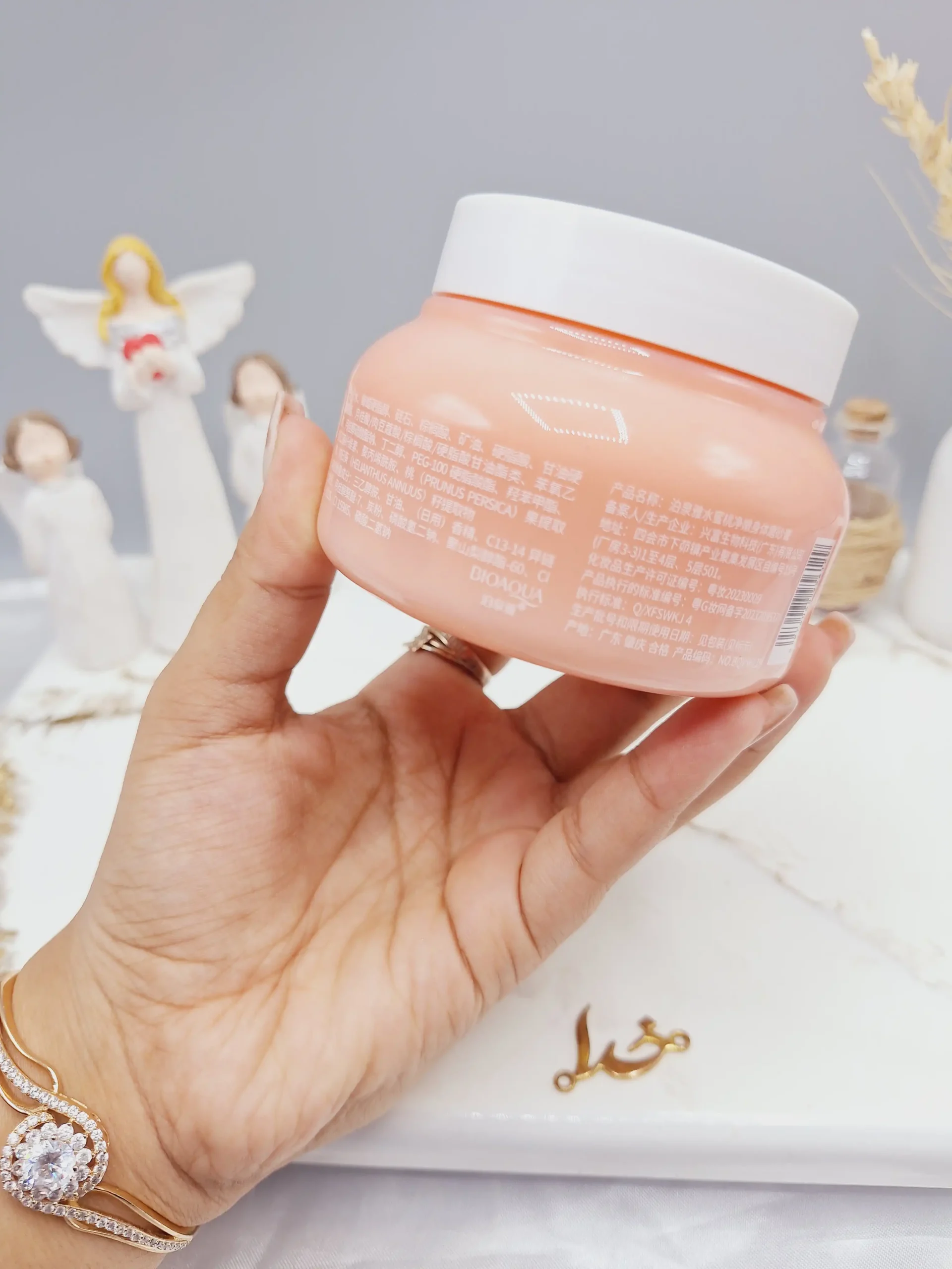 20250731052542020-thumbnail اسکراب سفید کننده هلو بیوآکوا کد 56129 - تصویر 1