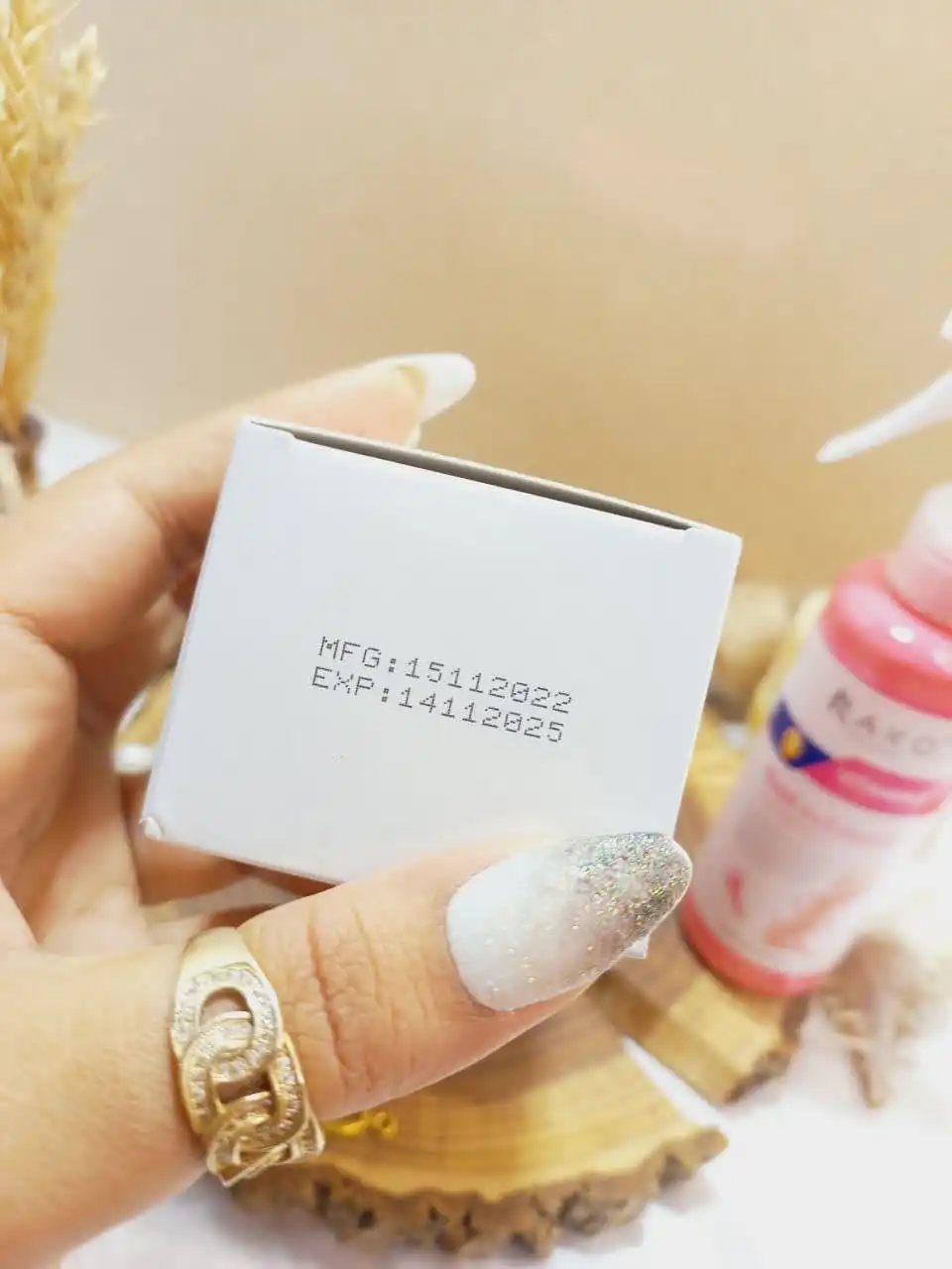 20250731040753381-thumbnail اسپری رفع ترک و خشکی پا و بدن قوی ویتامین VITAMIN E راکو RAKO کد RK923 اصلی - تصویر 1