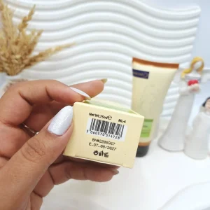 کرم سفید کننده برای نواحی حساس ناحیه زیر بغل و بیکینی کد 4728 (کارتن سبز)