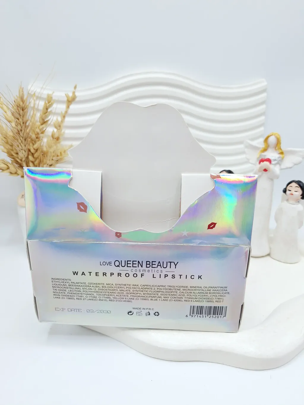 20260127115618534-thumbnail پک 6 تایی رژ جامد شاین دار پوکه نقره ای برند کویین بیوتی - تصویر 1