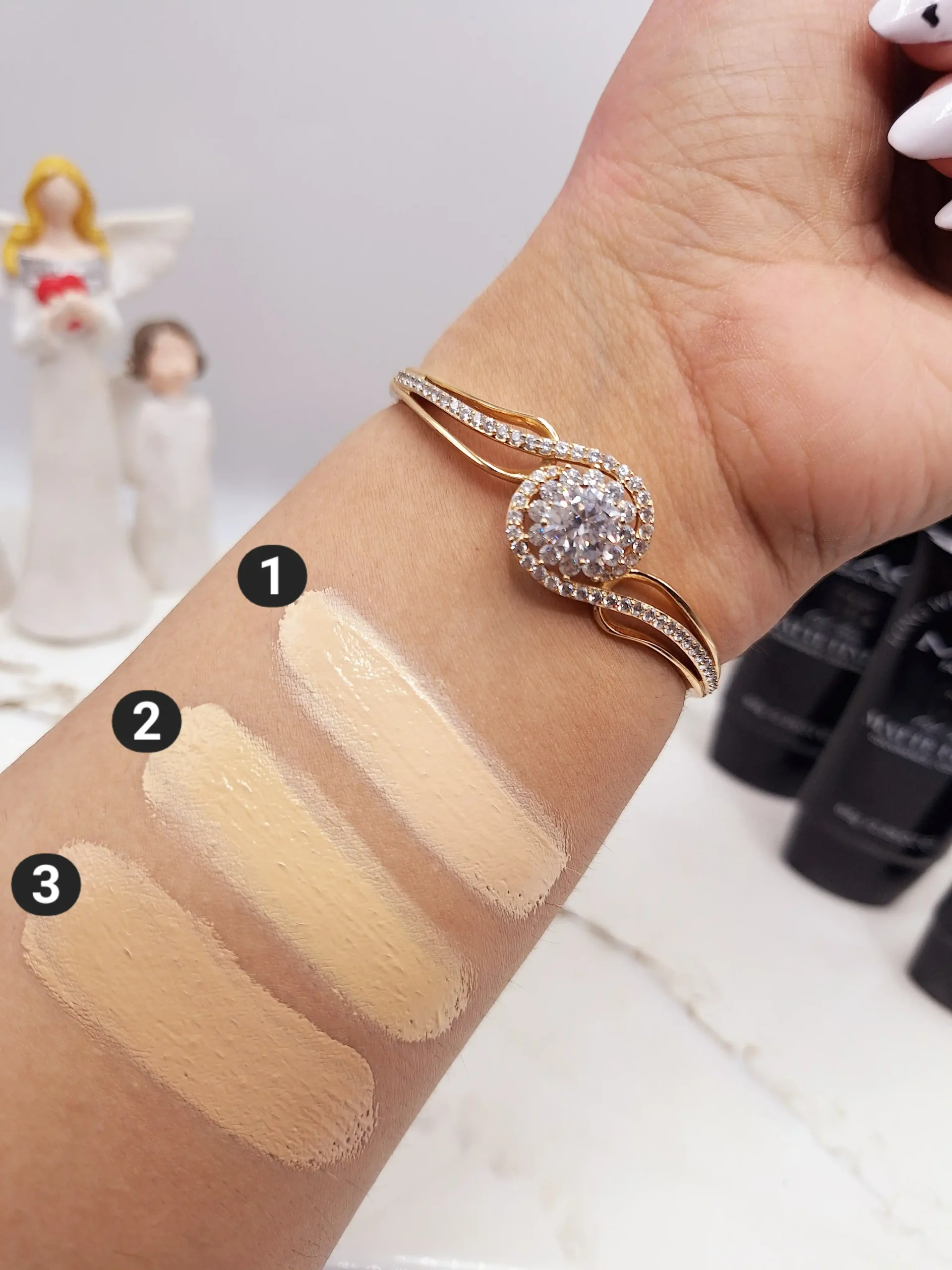 20250731061236631-thumbnail کرم پودر تیوپی برند با پوشش یکدست و مات حجم 65 گرم - تصویر 1