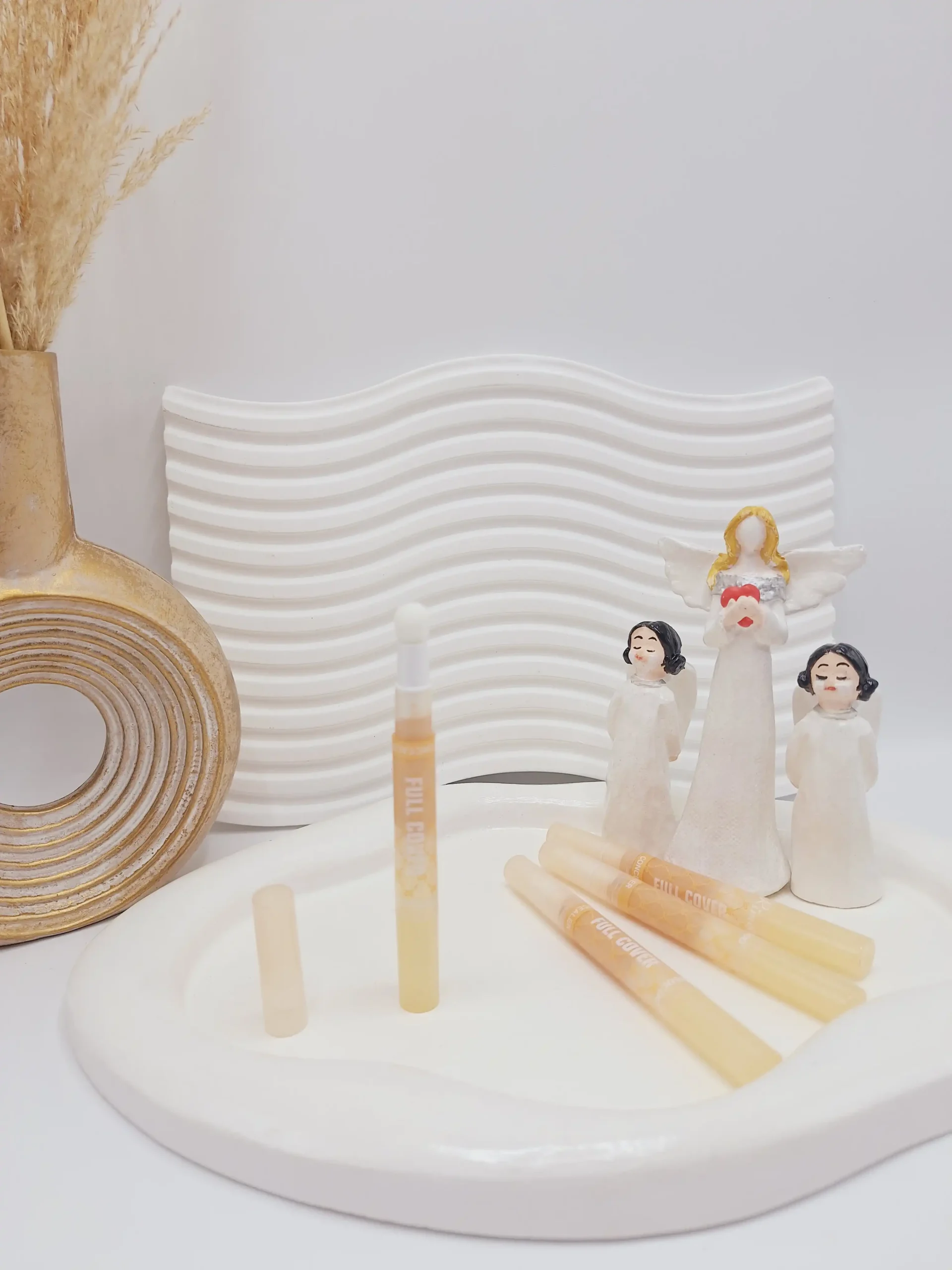 20250731063014179-thumbnail کانسیلر قلمی پد دار تک رنگ برند Rimocoo کد 5046 - تصویر 1