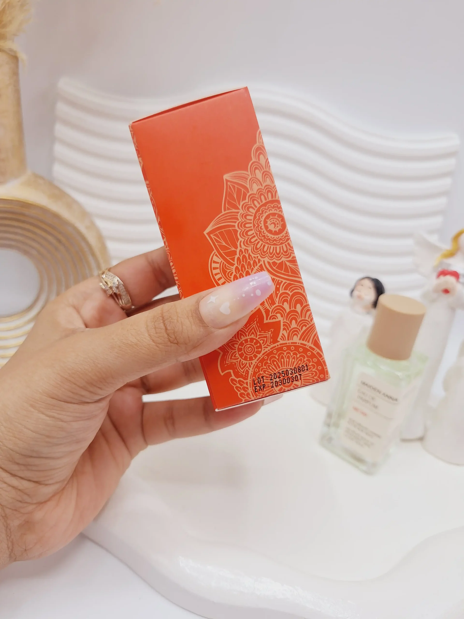 20250731063209189-thumbnail عطر بیکینی رایحه شهد گل (NECTAR) حجم 50 میل فوق العاده خوشبو با ماندگاری بالا ساخت ترکیه - تصویر 1