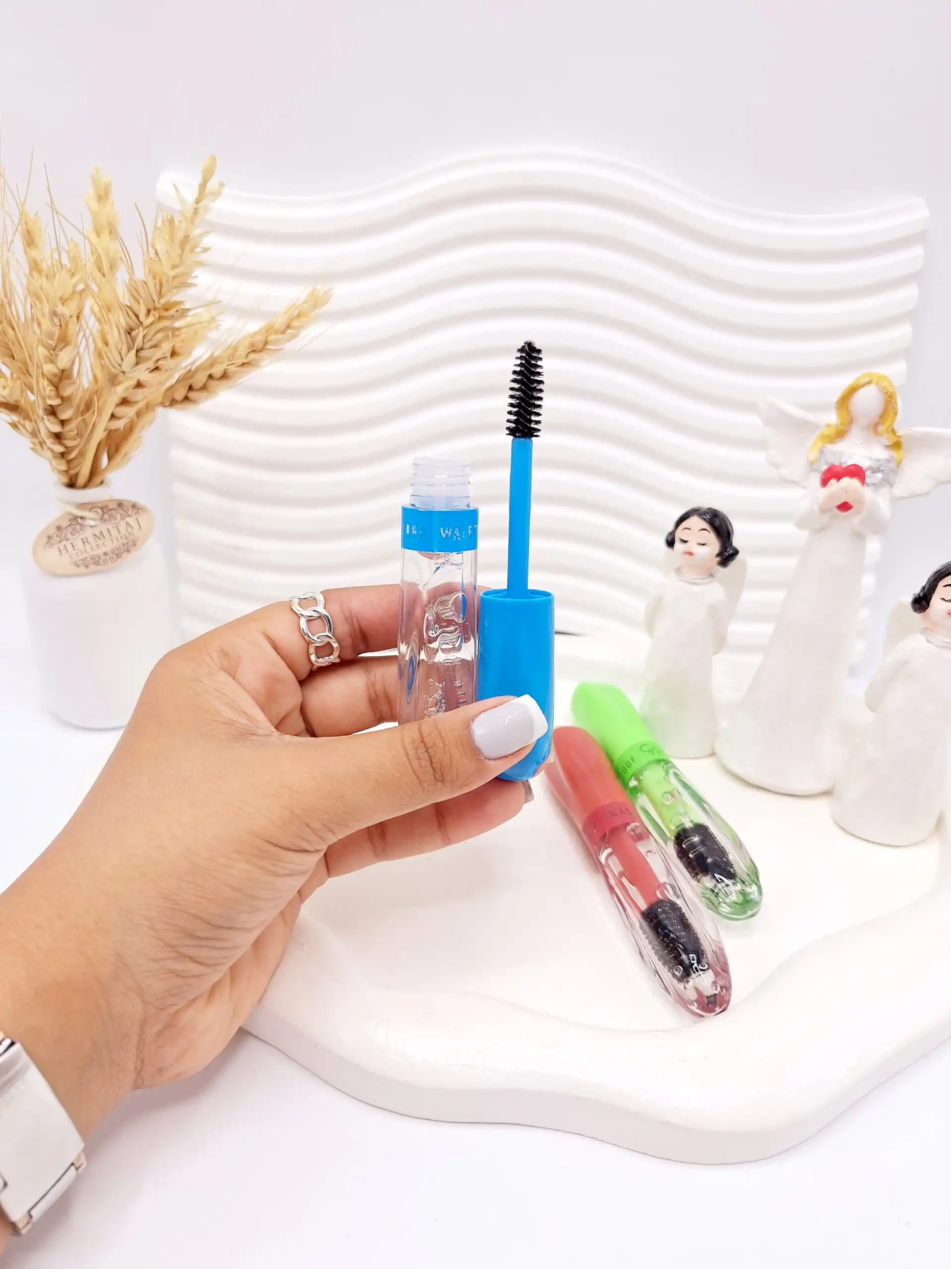 20250829203431318-thumbnail ژل لیفت ابرو ضد آب ماسکارا کد M2599 - تصویر 1