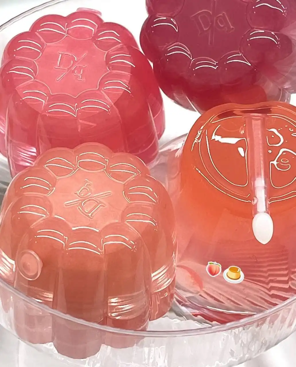 20250914182658523-thumbnail رژ لب کاسه ای نرم طرح ژله ای ROMANTIC RAIN کد 2720 - تصویر 1