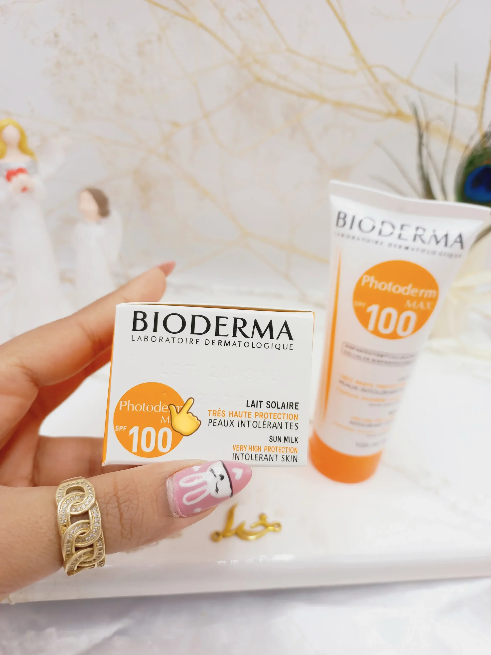 20250731042228655-thumbnail ضدآفتاب مقاوم بی رنگ SPF100 بیودرما فتودرم مکس BIODERMA کد 696657 - تصویر 1
